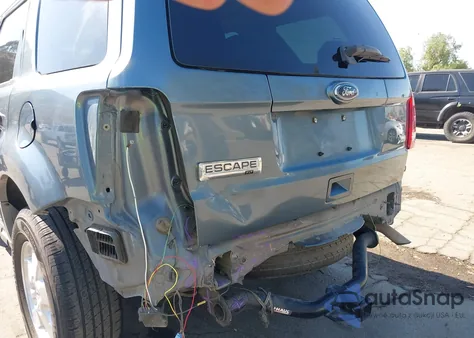 2010 Ford Escape Xlt from USA, damaged, VIN 1FMCU9DG5AKC61882